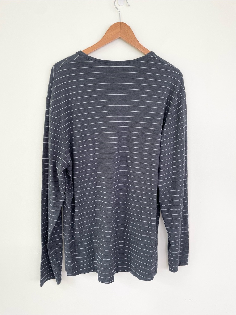 Lululemon 5 Year Basic Long Sleeve
Short Serve Stripe Heathered Black Moon Shine - Picture 8 of 10